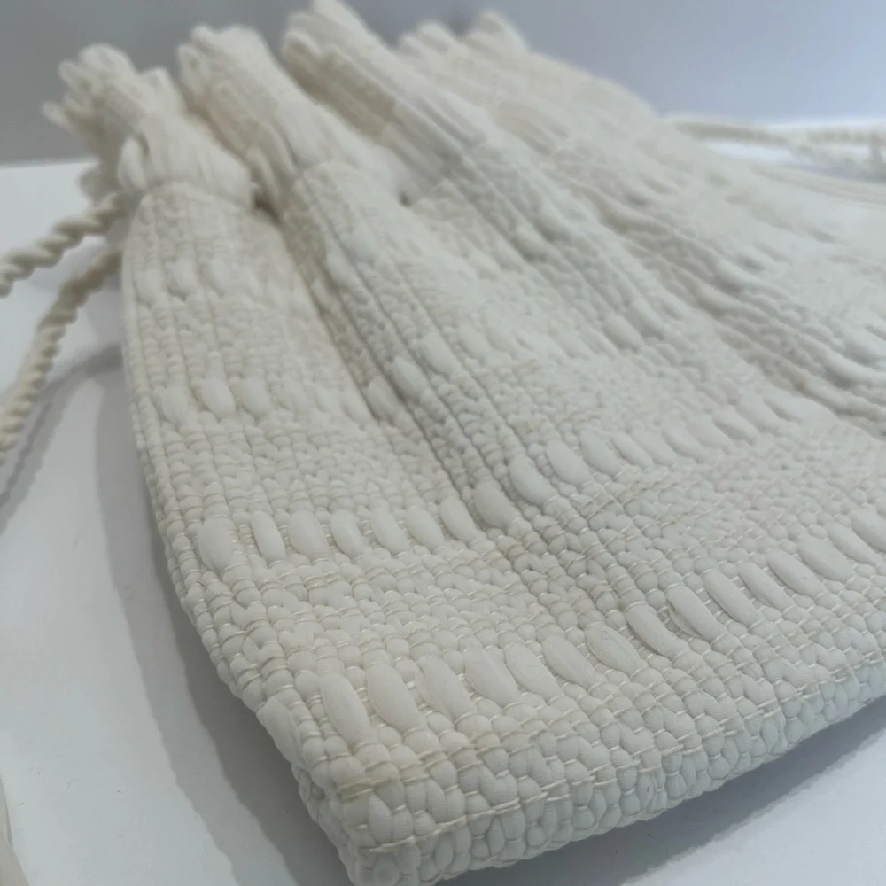 Vintage White woven Drawstring carpet bag purse Excellant dead stock condition